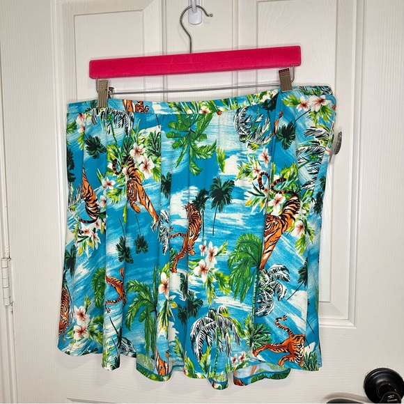 NWT Torrid Tiger Tropic Lightly Lined Mid Coverage Top + Swim Skirt Set 3X DD/F - Picture 9 of 14